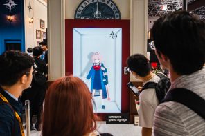 Samsung’s 85-Inch Screen Made Convention Visitors Think It Was Real