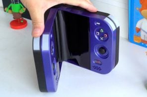 This DIY PlayStation 2 Handheld Gives a Foldable Phone Screen a New Job