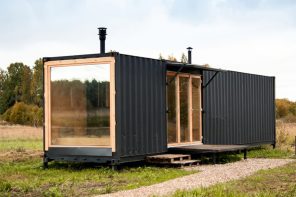 A 258-Square-Foot Container Cabin Without the Visual Clutter