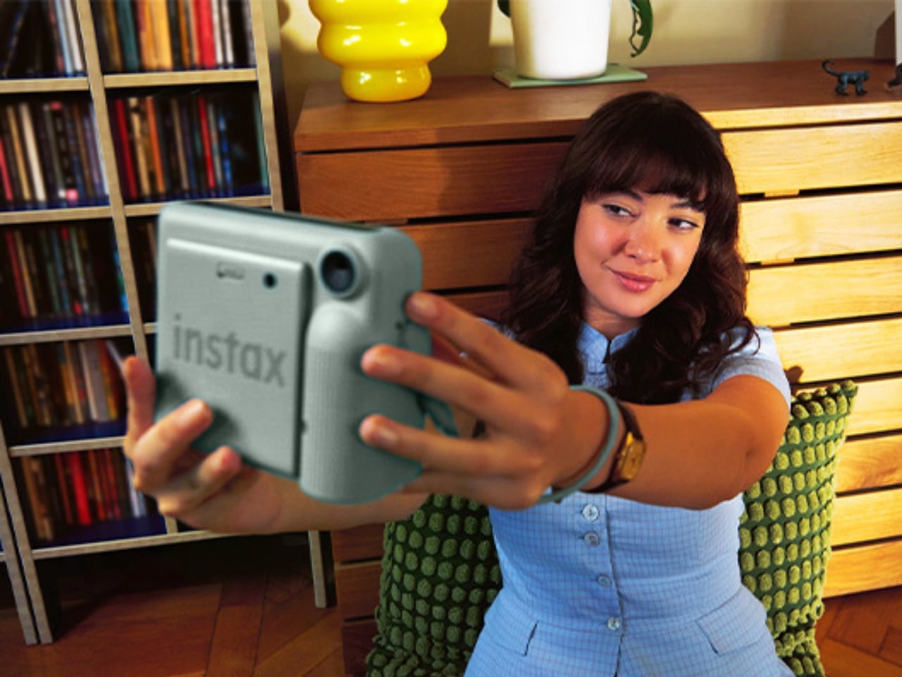 Fujifilm’s Instax SQUARE 2 Adds Color Filters Without an App