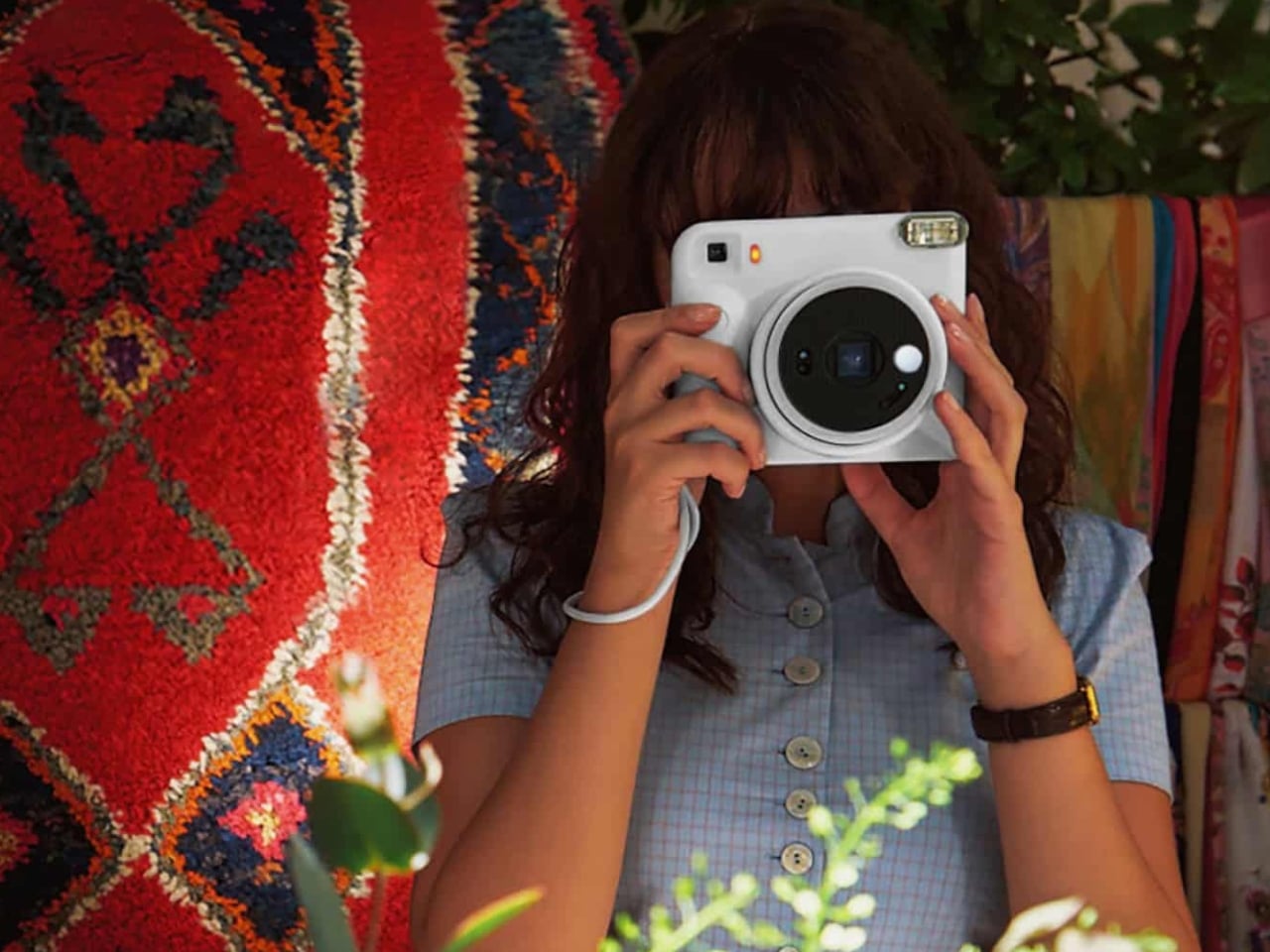 Fujifilm’s Instax SQUARE 2 Adds Color Filters Without an App