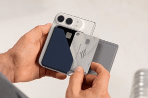 MOFT Snap Fold Gives the iPhone Duo a Wallet That Doubles as a Stand